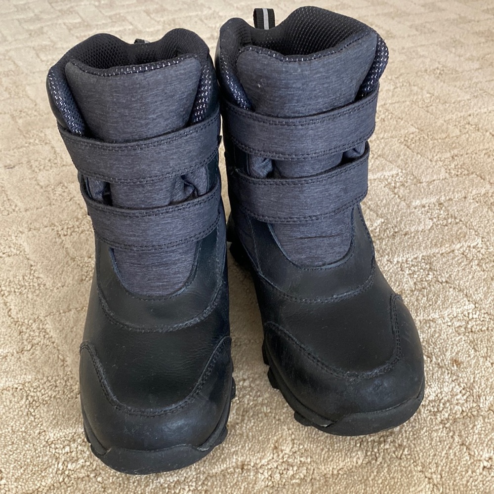 All in Motion kids snow boots